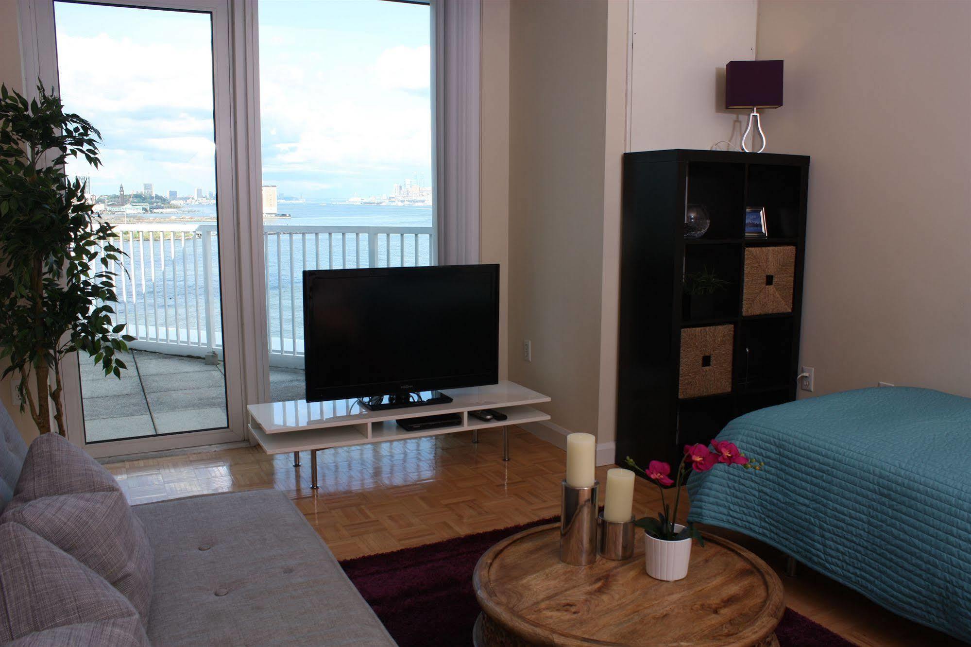 Dharma Home Suites Jc At Exchange Place เจอร์ซีย์ซิตี้ ภายนอก รูปภาพ